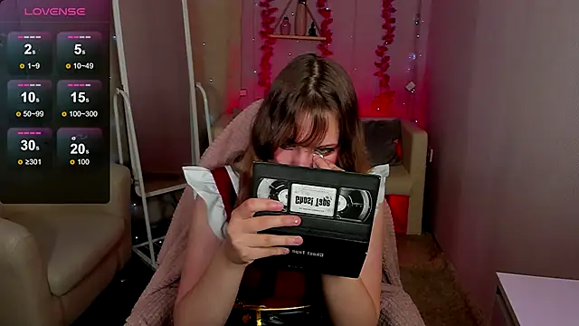 Snapshot of Ame_Chan chatting on 15, 11, 2025 Ame Chan online show from 15, 11, 2025