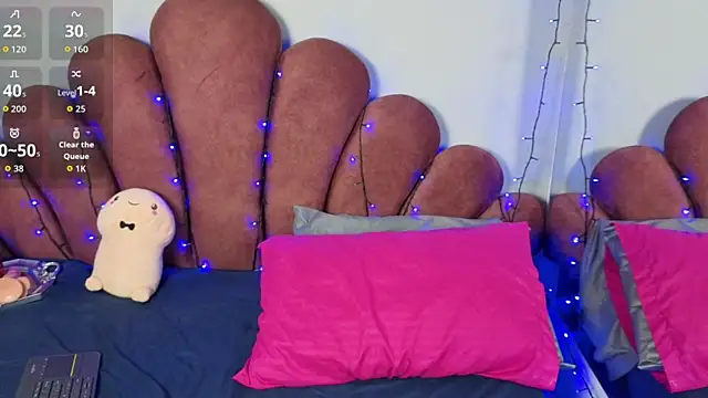 CHIARAJJONES online show from 14, 1, 2026