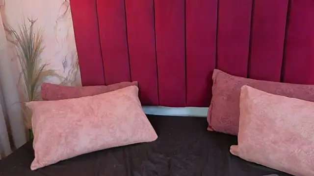 CHIARAJJONES online show from 28, 4, 2026