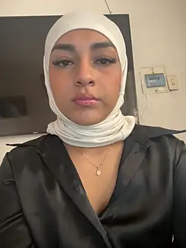 Snapshot of CelestSkyy chatting on 18, 10, 2025 CelestSkyy online show from 18, 10, 2025