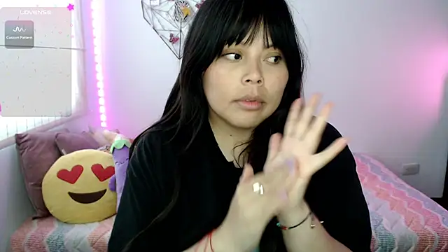 EllieMoonX online show from 1, 7, 2026