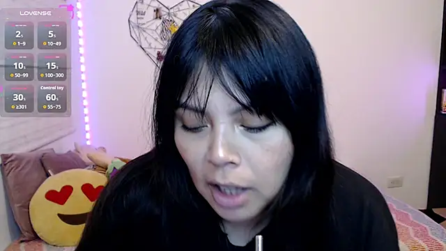 EllieMoonX online show from 25, 7, 2026