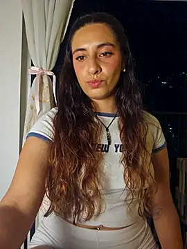 Meganthomson online show from 28, 4, 2026