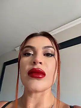 AbrilColls  online show from 31, 7, 2026