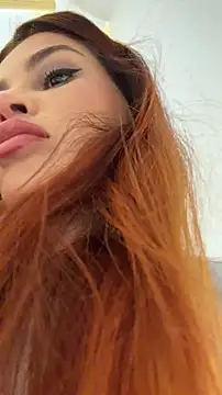 AbrilColls  online show from 5, 8, 2026