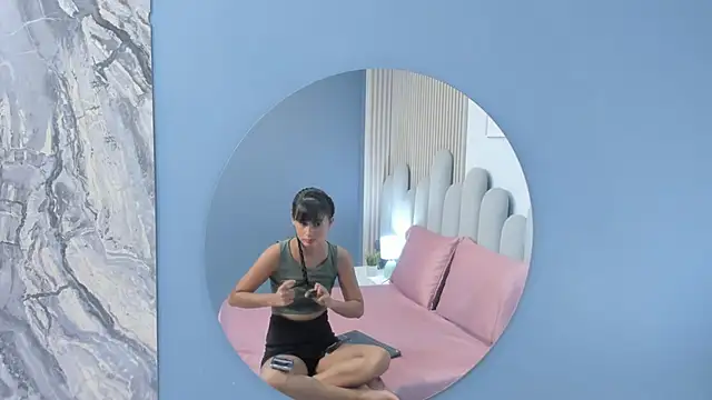 luly dreams online show from 7, 4, 2026