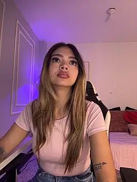 HoneyMollyX online show from 9, 2, 2026