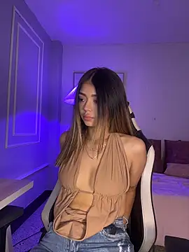 HoneyMollyX online show from 20, 4, 2026