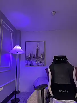 HoneyMollyX online show from 26, 4, 2026