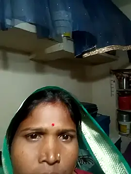 Snapshot of Hot_hat chatting on 10, 10, 2025 Hot hat online show from 10, 10, 2025