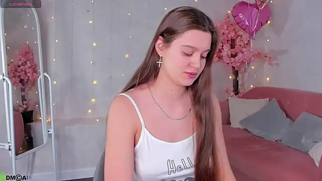 Renesmy Black online show from 19, 2, 2026