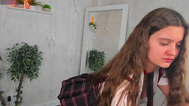 Renesmy Black online show from 19, 4, 2026