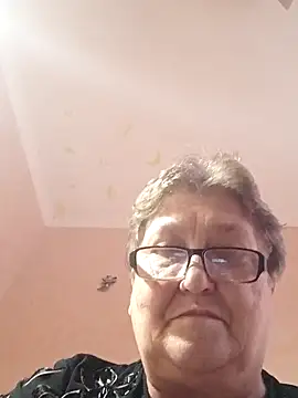 Snapshot of Katherine735 chatting on 25, 11, 2025 Katherine735 online show from 25, 11, 2025