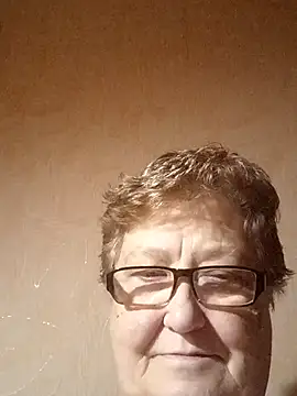 Snapshot of Katherine735 chatting on 18, 12, 2025 Katherine735 online show from 18, 12, 2025