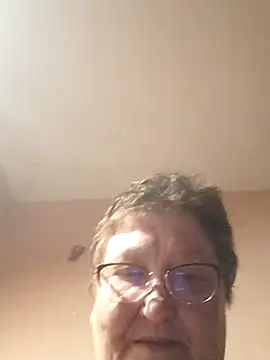 Snapshot of Katherine735 chatting on 31, 3, 2026 Katherine735 online show from 31, 3, 2026