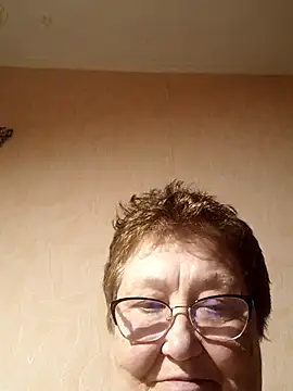 Snapshot of Katherine735 chatting on 5, 4, 2026 Katherine735 online show from 5, 4, 2026