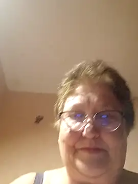 Snapshot of Katherine735 chatting on 3, 5, 2026 Katherine735 online show from 3, 5, 2026