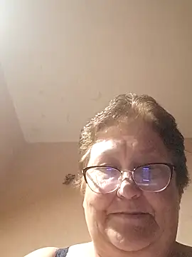 Snapshot of Katherine735 chatting on 17, 5, 2026 Katherine735 online show from 17, 5, 2026