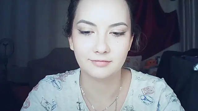 Snapshot of MoodieMira chatting on 26, 11, 2025 MoodieMira online show from 26, 11, 2025