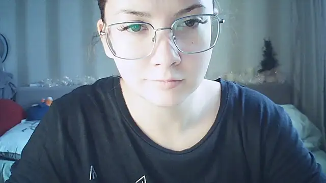 Snapshot of MoodieMira chatting on 9, 2, 2026 MoodieMira online show from 9, 2, 2026