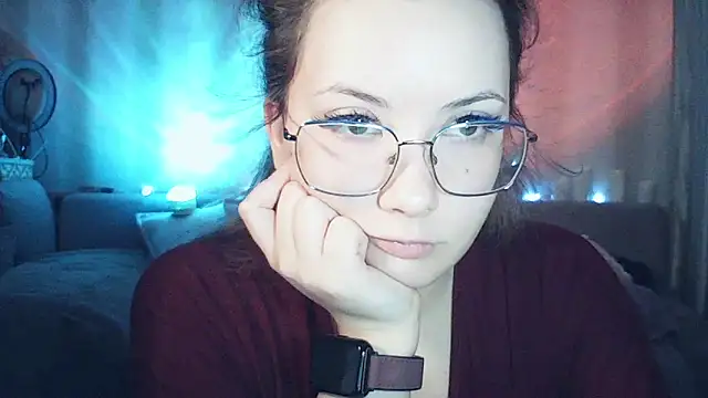 Snapshot of MoodieMira chatting on 28, 2, 2026 MoodieMira online show from 28, 2, 2026