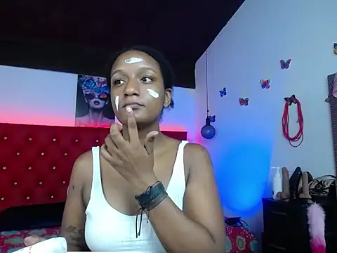 Snapshot of millysweetass chatting on 26, 11, 2025 millysweetass online show from 26, 11, 2025