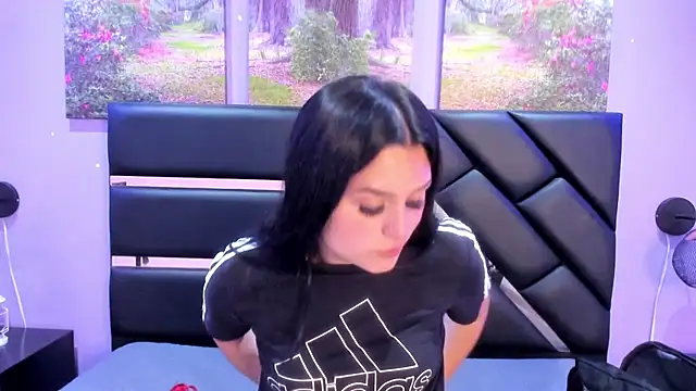 GAbrielaBotero online show from 13, 11, 2025