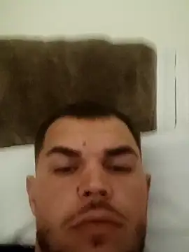 Snapshot of Alexszader36 chatting on 21, 10, 2025 Alexszader36 online show from 21, 10, 2025