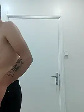 Snapshot of Alexszader36 chatting on 7, 11, 2025 Alexszader36 online show from 7, 11, 2025