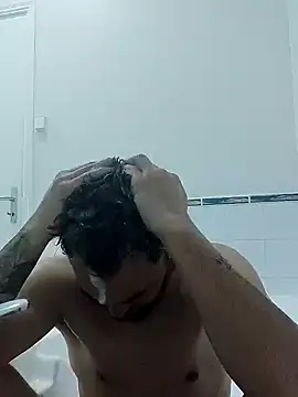 Snapshot of Alexszader36 chatting on 10, 11, 2025 Alexszader36 online show from 10, 11, 2025