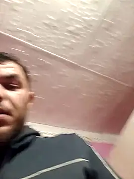 Snapshot of Alexszader36 chatting on 17, 12, 2025 Alexszader36 online show from 17, 12, 2025