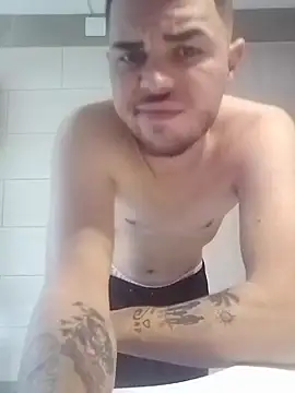 Snapshot of Alexszader36 chatting on 11, 2, 2026 Alexszader36 online show from 11, 2, 2026