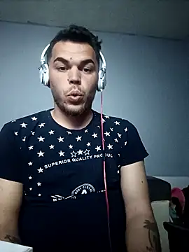 Snapshot of Alexszader36 chatting on 13, 3, 2026 Alexszader36 online show from 13, 3, 2026