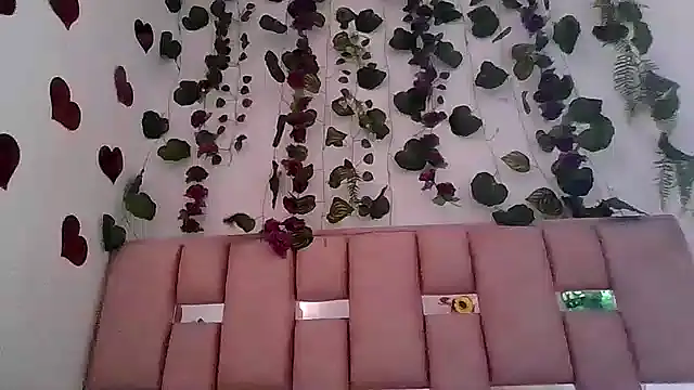 abby moss 2 online show from 7, 4, 2026