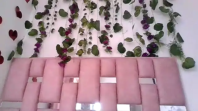 abby moss 2 online show from 23, 4, 2026