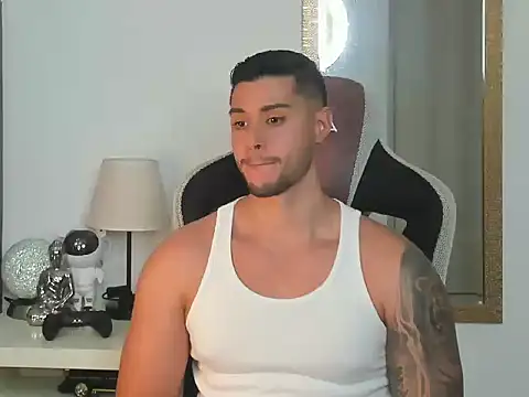 Snapshot of Ken_mailik1 chatting on 9, 10, 2025 Ken mailik1 online show from 9, 10, 2025