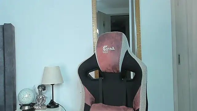 Snapshot of Ken_mailik1 chatting on 7, 11, 2025 Ken mailik1 online show from 7, 11, 2025