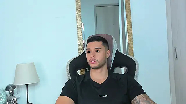 Snapshot of Ken_mailik1 chatting on 29, 11, 2025 Ken mailik1 online show from 29, 11, 2025