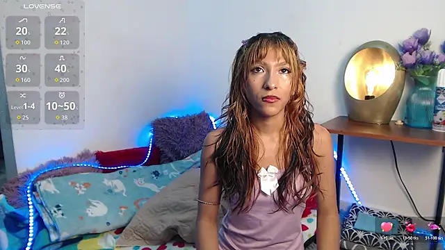 Snapshot of alix_kitty chatting on 26, 6, 2026 alix kitty online show from 26, 6, 2026