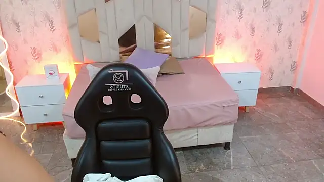 MARIANA TAY1 online show from 28, 10, 2025