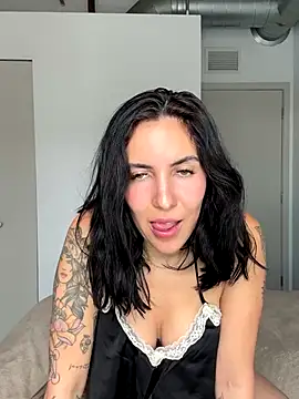 Lolathebaddie online show from 13, 10, 2025