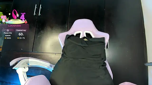 Snapshot of latin_kay1 chatting on 13, 10, 2025 latin kay1 online show from 13, 10, 2025