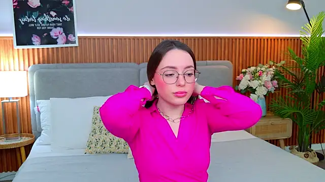 JulliRoss online show from 26, 4, 2026