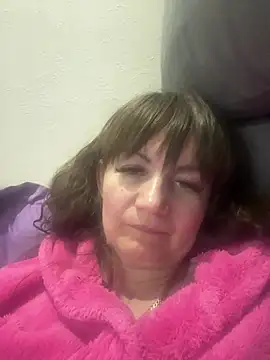 Butterfly8385 online show from 2, 4, 2026