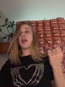 AngellnSilk online show from 10, 11, 2025