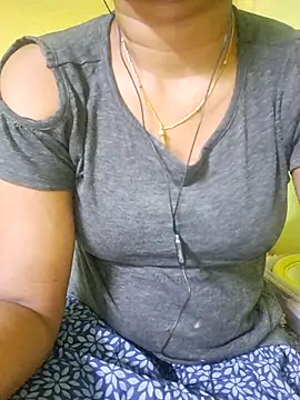 Snapshot of tamil_kanaka chatting on 19, 6, 2026 tamil kanaka online show from 19, 6, 2026