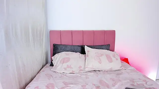 Snapshot of RashidaScott chatting on 28, 11, 2025 RashidaScott online show from 28, 11, 2025