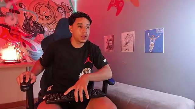 Snapshot of Adrian_Volt chatting on 19, 10, 2025 Adrian Volt online show from 19, 10, 2025