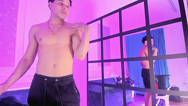 Snapshot of Adrian_Volt chatting on 25, 11, 2025 Adrian Volt online show from 25, 11, 2025