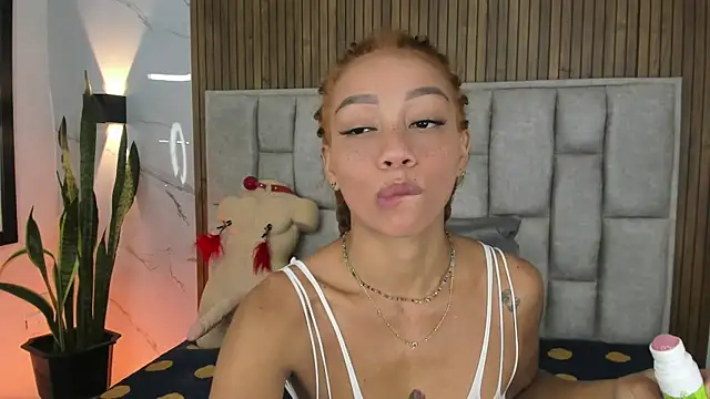 Sassha ferrer online show from 20, 12, 2025